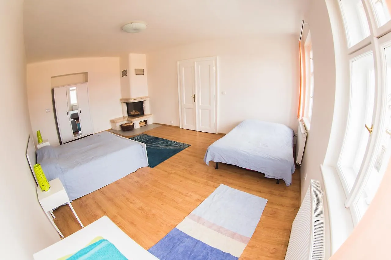 Jecna Holiday Apartments 프라하 체코
